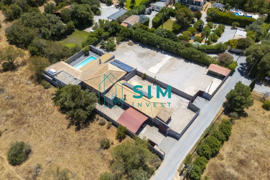 Moradia T6 para Venda em Almancil Foto 65