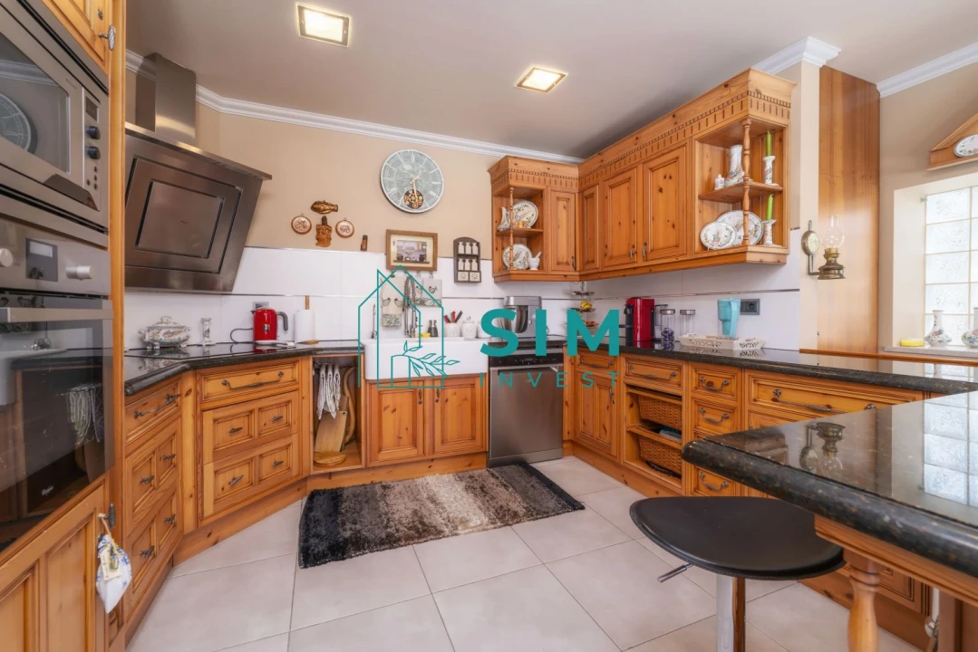 Moradia T6 para Venda em Almancil Foto 18