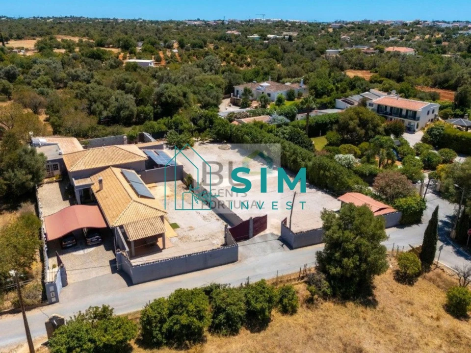 Moradia T6 para Venda em Almancil Foto 7