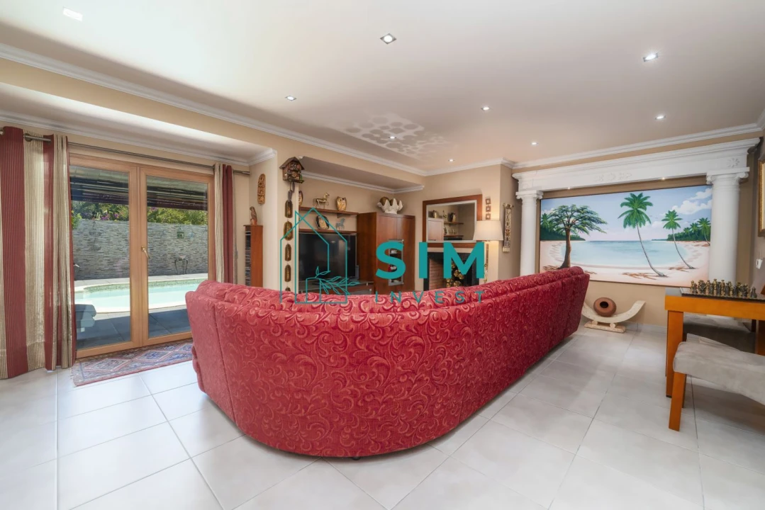 Moradia T6 para Venda em Almancil Foto 21