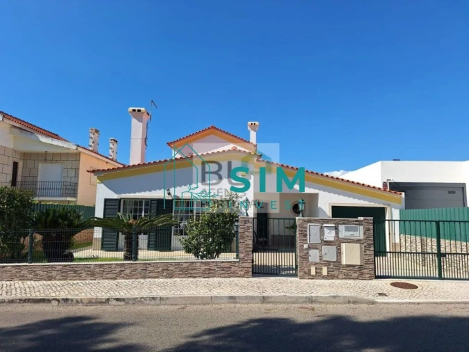 Moradia T4 para Venda em Sesimbra (Castelo)