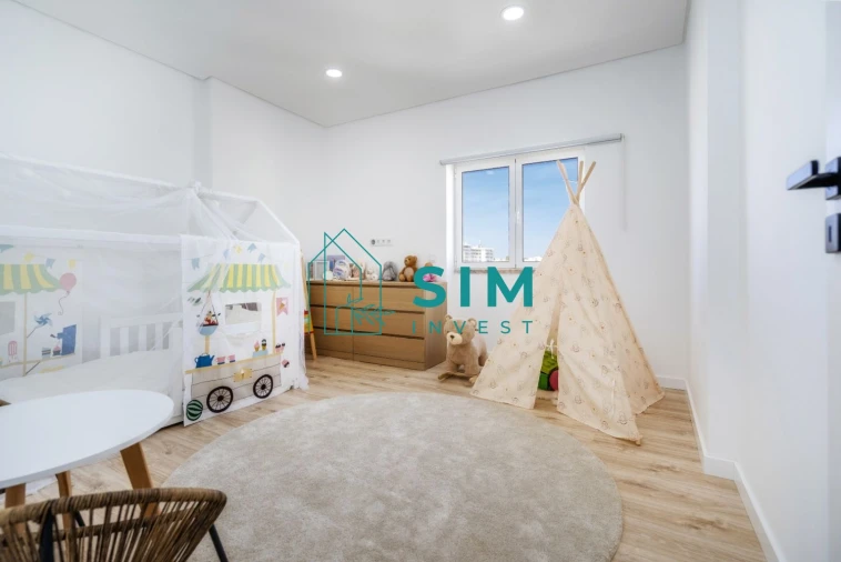 Apartamento T3 para Venda em Faro (Sé e São Pedro) Foto 29