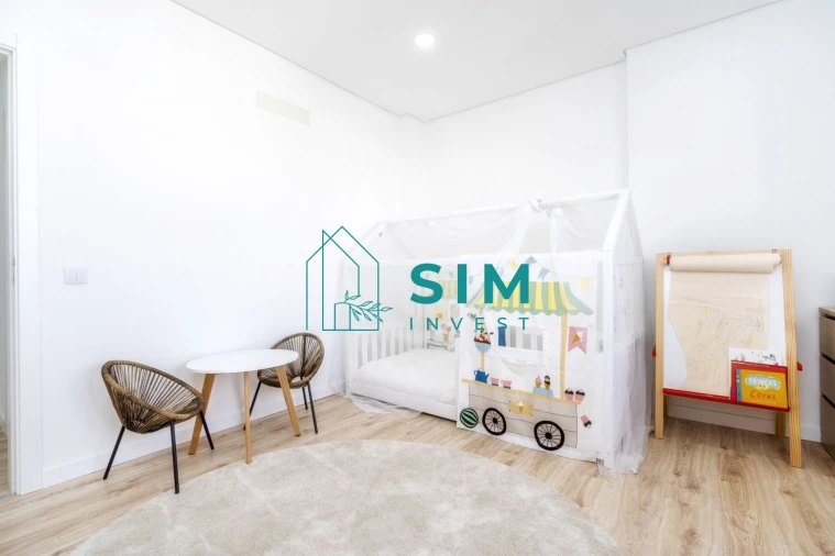 Apartamento T3 para Venda em Faro (Sé e São Pedro) Foto 4