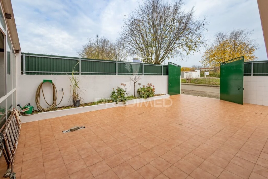 Moradia T5 para Venda em Alvito Foto 4