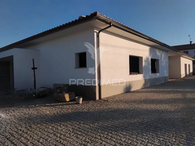 Moradia T8 para Venda em Mazedo e Cortes Foto 2