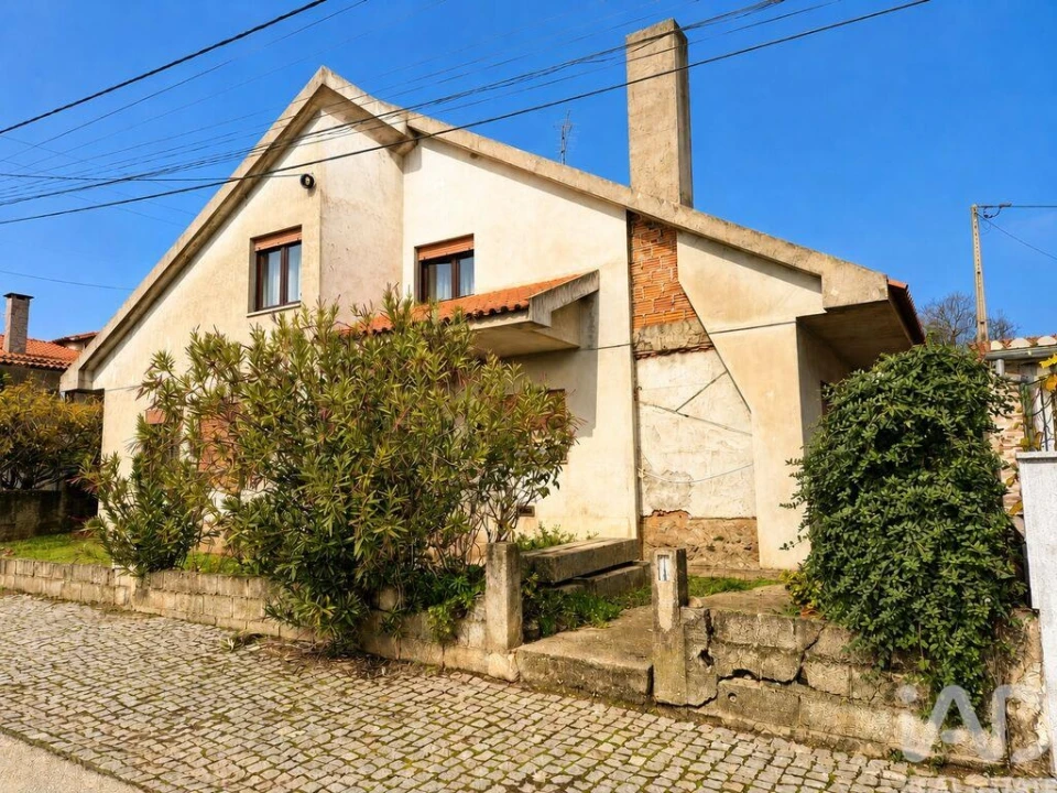 Moradia T6 para Venda em Izeda, Calvelhe e Paradinha Nova Foto 1