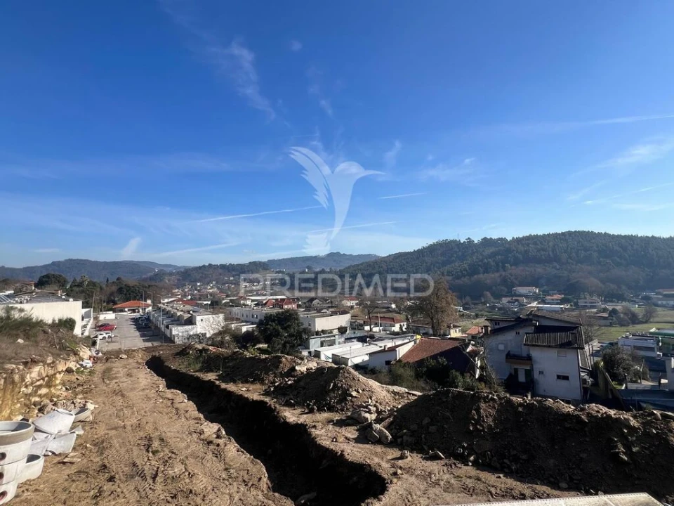 Terreno para Venda em Moreira de Conegos Foto 10