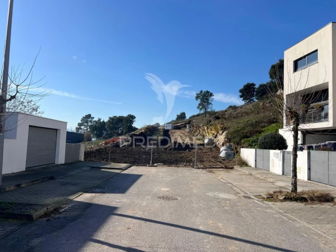 Terreno para Venda em Moreira de Conegos Foto 5