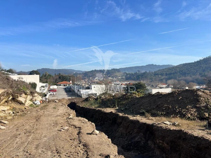 Terreno para Venda em Moreira de Conegos Foto 9