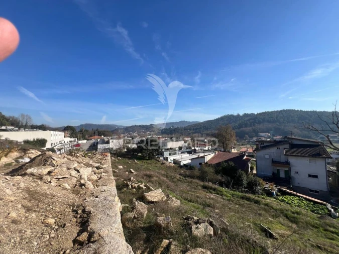 Terreno para Venda em Moreira de Conegos Foto 7