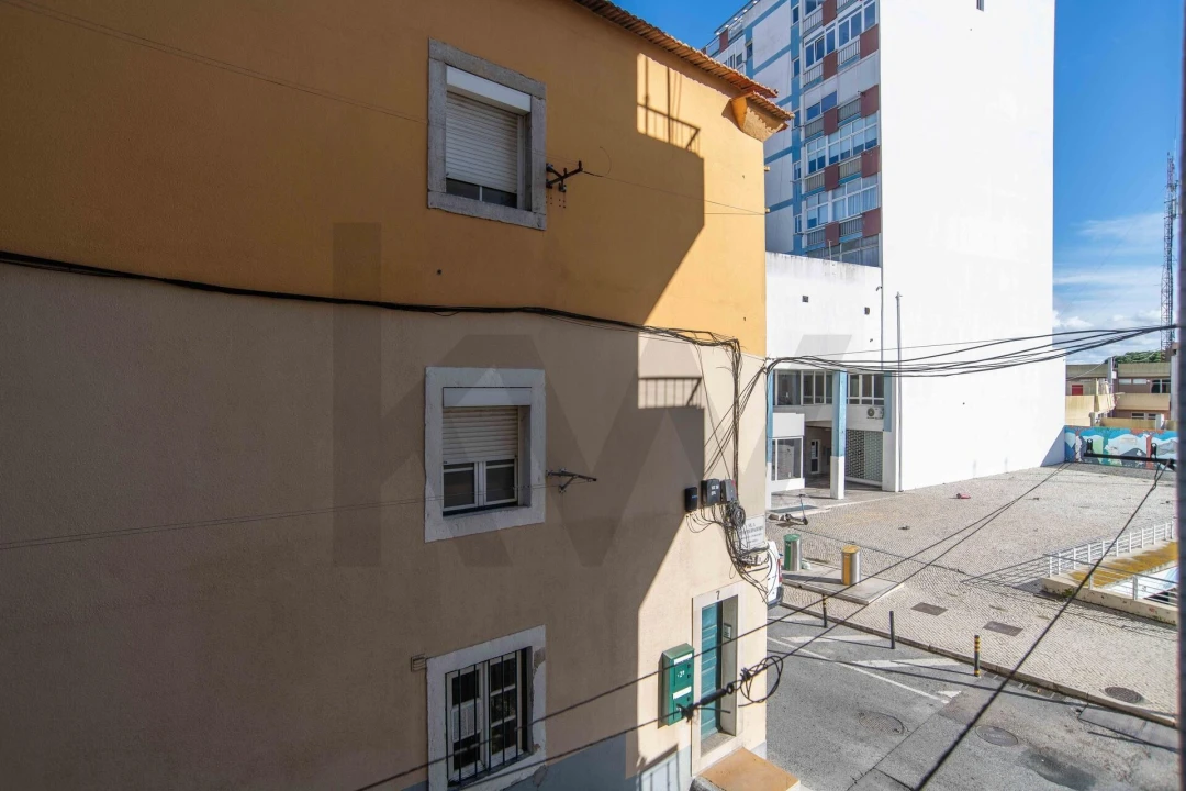 Apartamento T3 para Venda em Almada, Cova da Piedade, Pragal e Cacilhas Foto 29