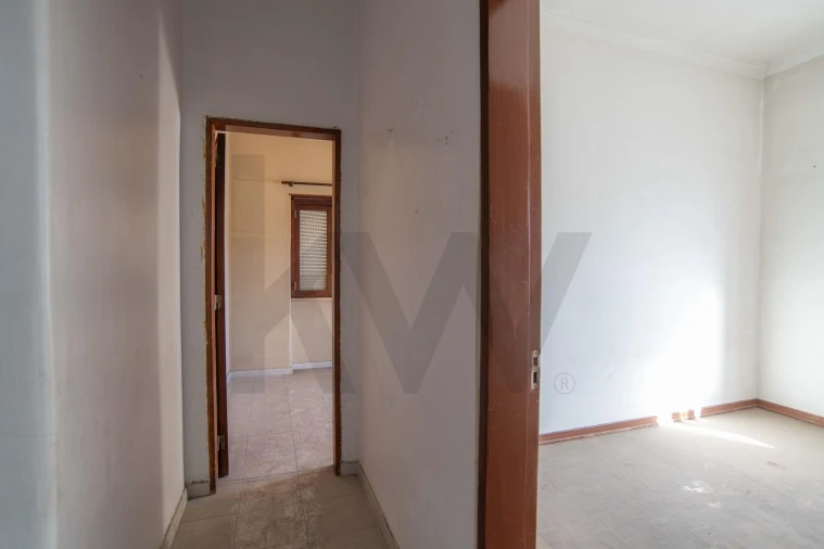 Apartamento T3 para Venda em Almada, Cova da Piedade, Pragal e Cacilhas Foto 13