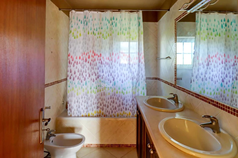 Moradia T3 para Venda em Olhão Foto 26