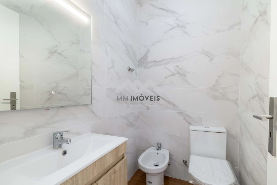 Apartamento T3 para Venda em Aguas Santas Foto 27