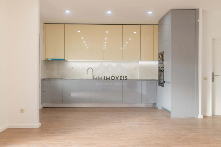 Apartamento T3 para Venda em Aguas Santas Foto 30