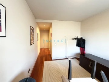 Apartamento T4 para Venda em Aldoar, Foz do Douro e Nevogilde