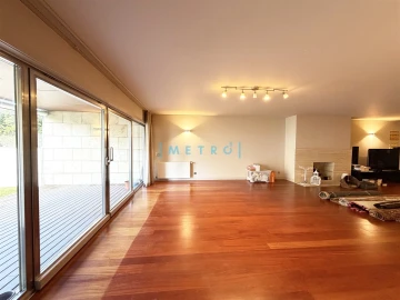 Apartamento T4 para Venda em Aldoar, Foz do Douro e Nevogilde