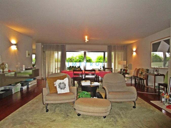 Apartamento T4 para Venda em Aldoar, Foz do Douro e Nevogilde Foto 4