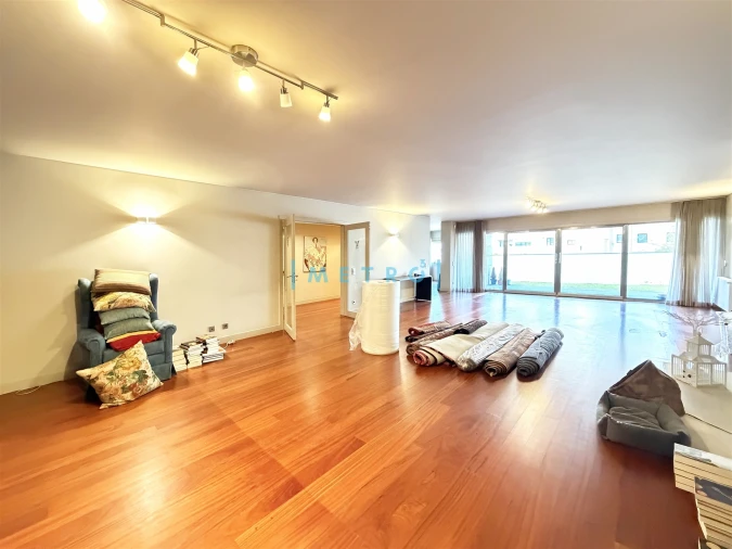 Apartamento T4 para Venda em Aldoar, Foz do Douro e Nevogilde Foto 5