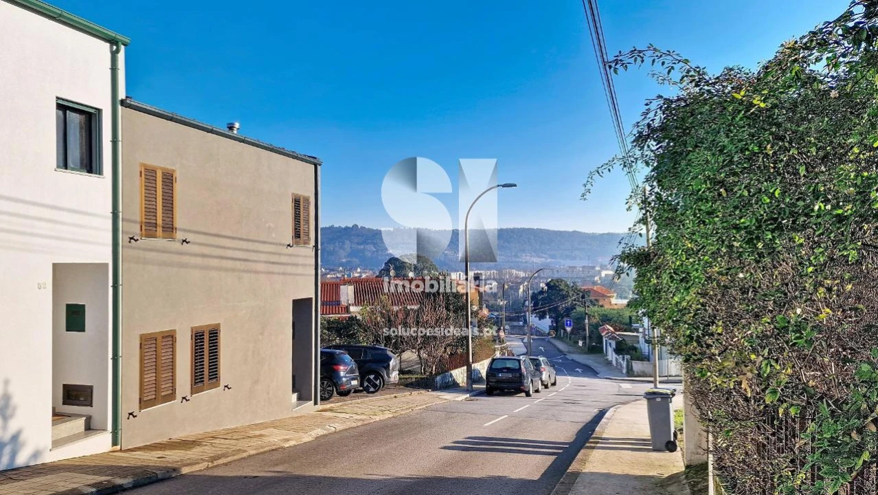 Moradia T3 para Venda em Valongo Foto 35