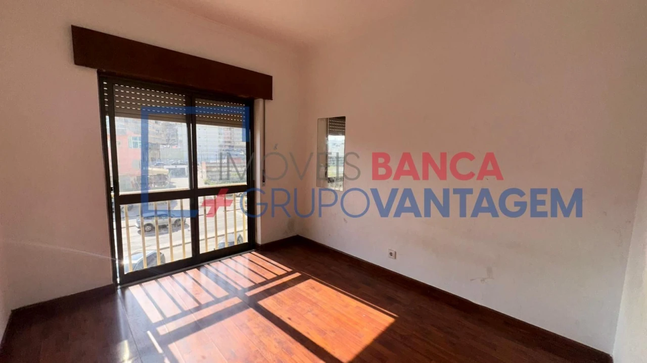 Apartamento T3 para Venda em Amora Foto 5