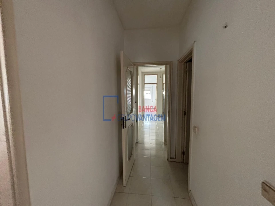 Apartamento T2 para Venda em Paranhos Foto 24