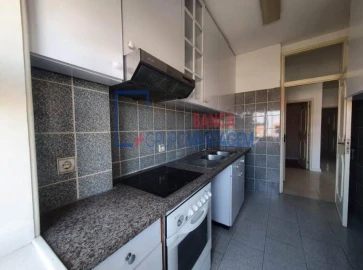 Apartamento T2 para Venda em Paranhos