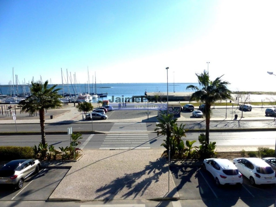 Terreno P/ Prédio para Venda em Olhão Foto 3