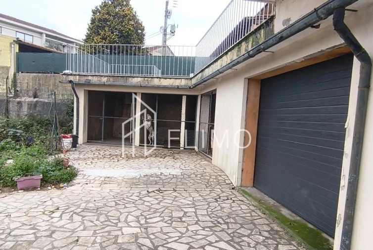 Moradia T4 para Venda em Arrifana Foto 31