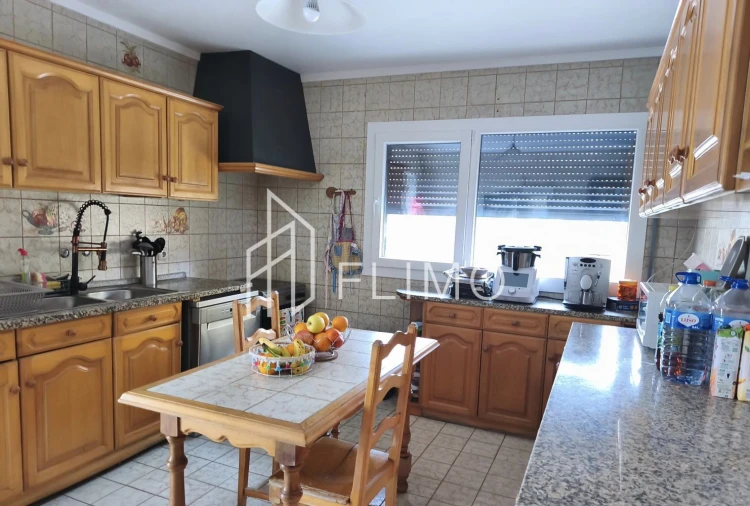 Moradia T4 para Venda em Arrifana Foto 6