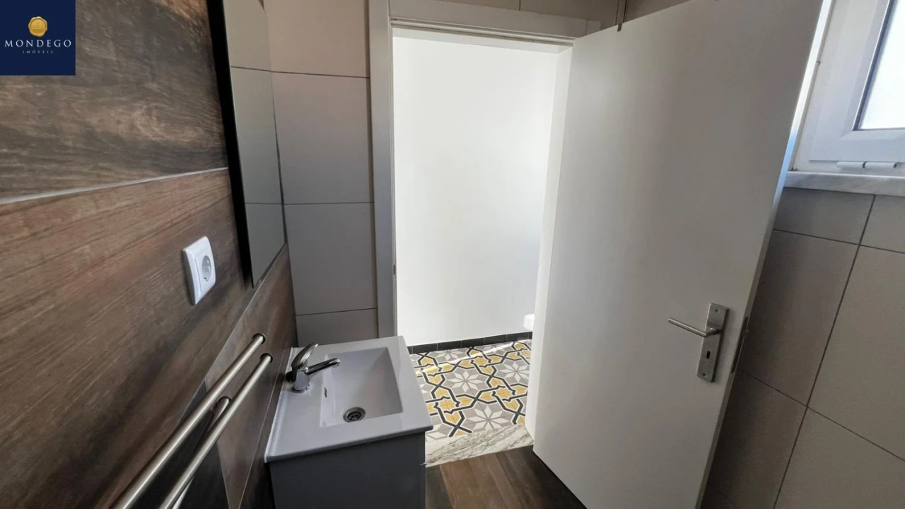 Apartamento T6 para Venda em Sé Nova, Santa Cruz, Almedina e São Bartolomeu Foto 49