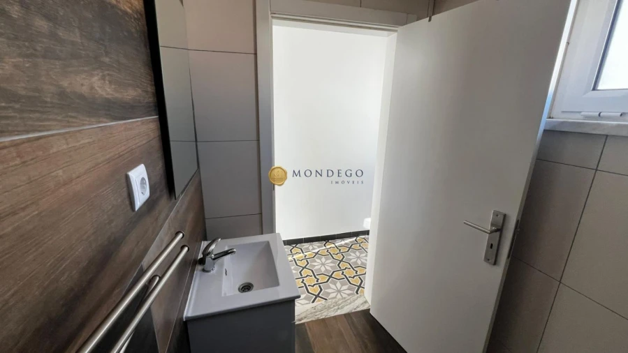 Apartamento T6 para Venda em Sé Nova, Santa Cruz, Almedina e São Bartolomeu Foto 49