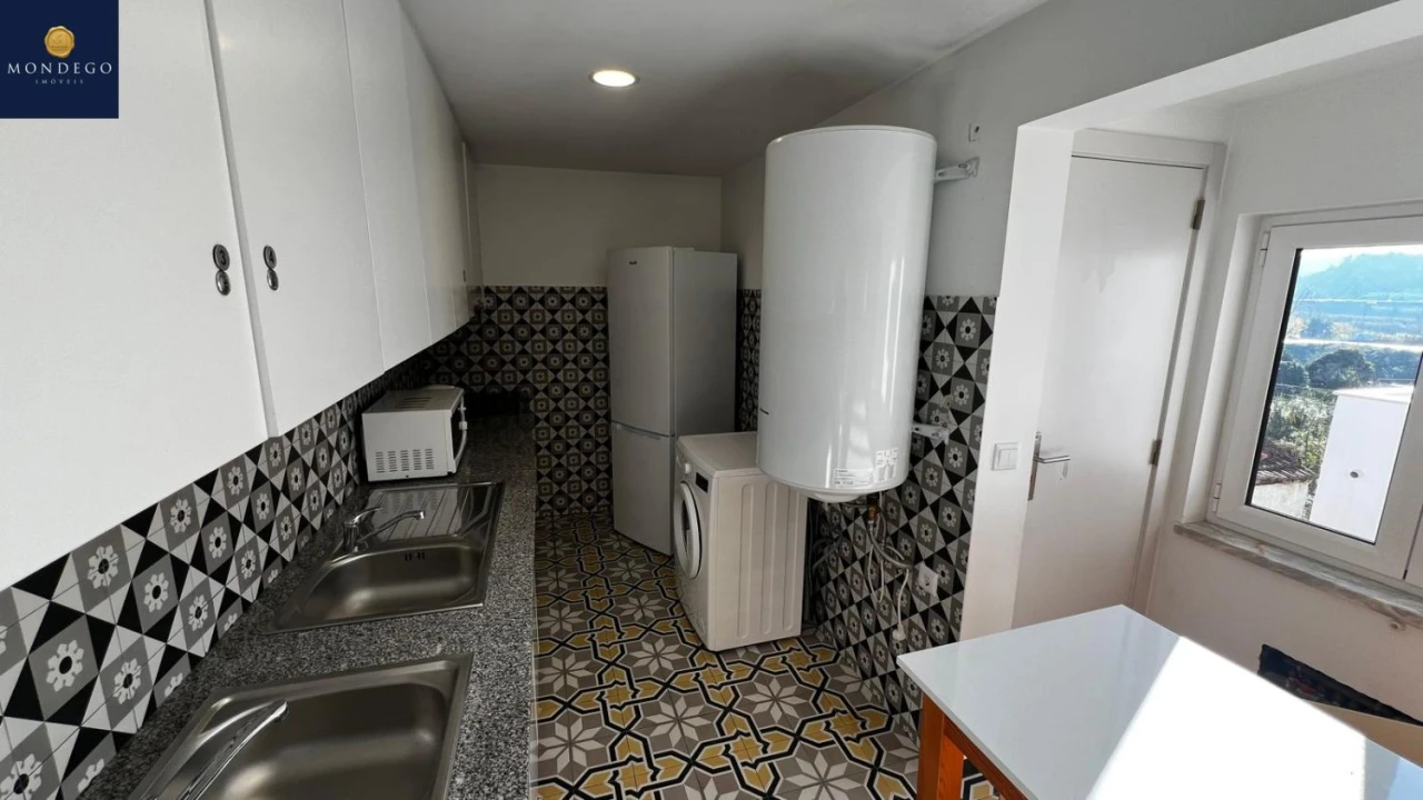 Apartamento T6 para Venda em Sé Nova, Santa Cruz, Almedina e São Bartolomeu Foto 32