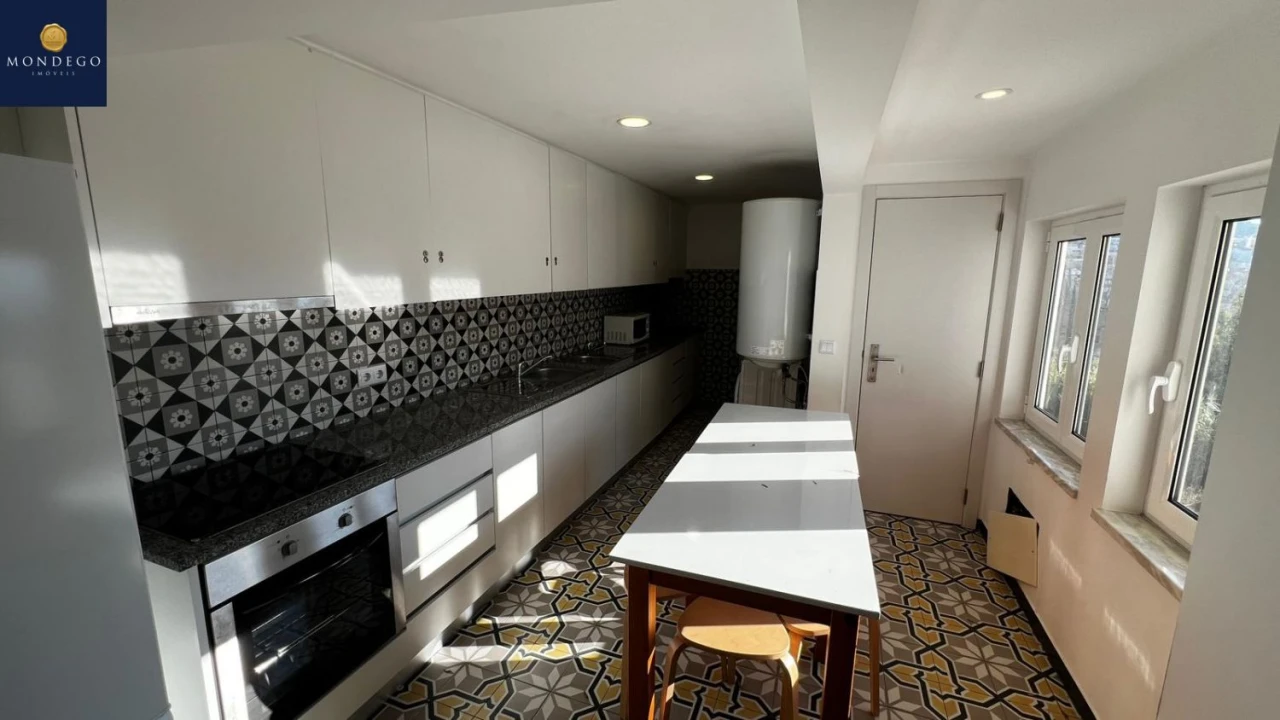 Apartamento T6 para Venda em Sé Nova, Santa Cruz, Almedina e São Bartolomeu Foto 34