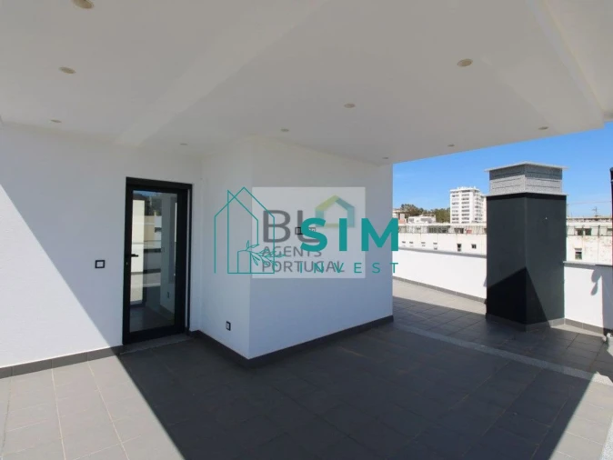 Apartamento T3 para Venda em Faro (Sé e São Pedro) Foto 24