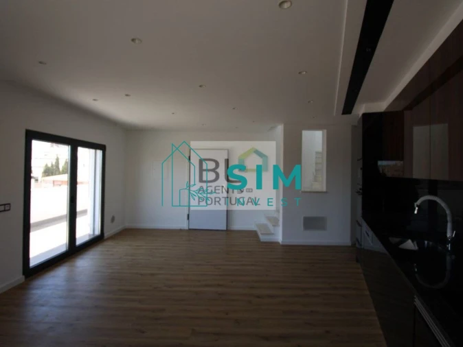 Apartamento T3 para Venda em Faro (Sé e São Pedro) Foto 5