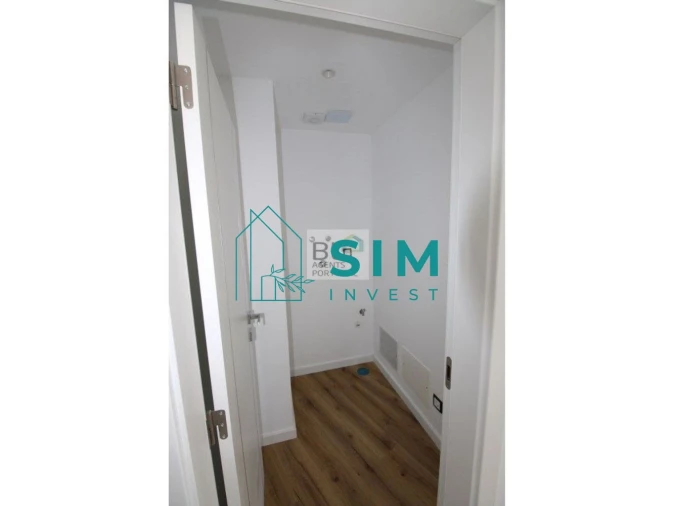 Apartamento T3 para Venda em Faro (Sé e São Pedro) Foto 11