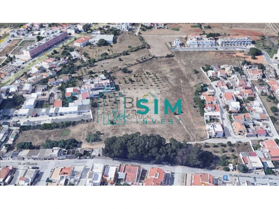 Terreno para Venda em Quelfes Foto 1