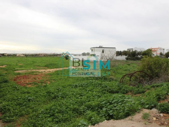 Terreno para Venda em Conceição e Estoi Foto 2