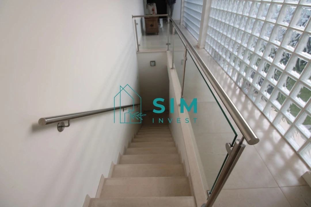 Moradia T3 para Venda em Quelfes Foto 20