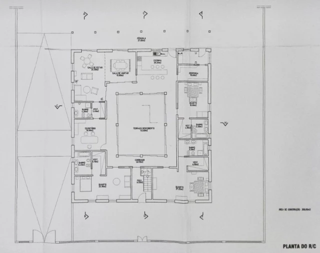 Moradia T3 para Venda em Quelfes Foto 35