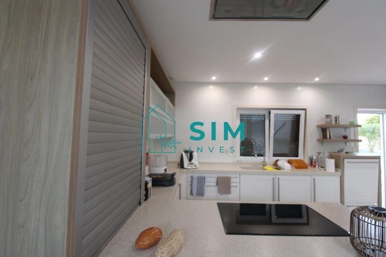 Moradia T3 para Venda em Quelfes Foto 25