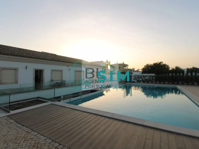 Moradia T3 para Venda em Quelfes