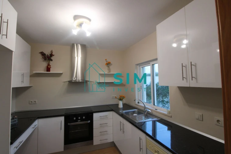 Moradia T3 para Venda em Quelfes Foto 24