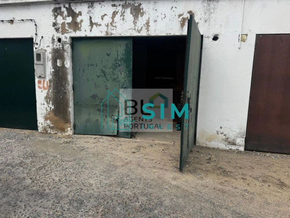 Garagem para Venda em Olhão Foto 9