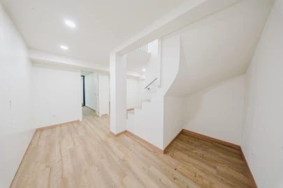 Apartamento T2 para Venda em Cedofeita, Santo Ildefonso, Sé, Miragaia, São Nicolau e Vitória