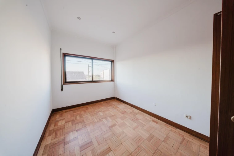 Apartamento T3 para Venda em Fânzeres e São Pedro da Cova Foto 3