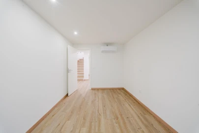Apartamento T2 para Venda em Cedofeita, Santo Ildefonso, Sé, Miragaia, São Nicolau e Vitória