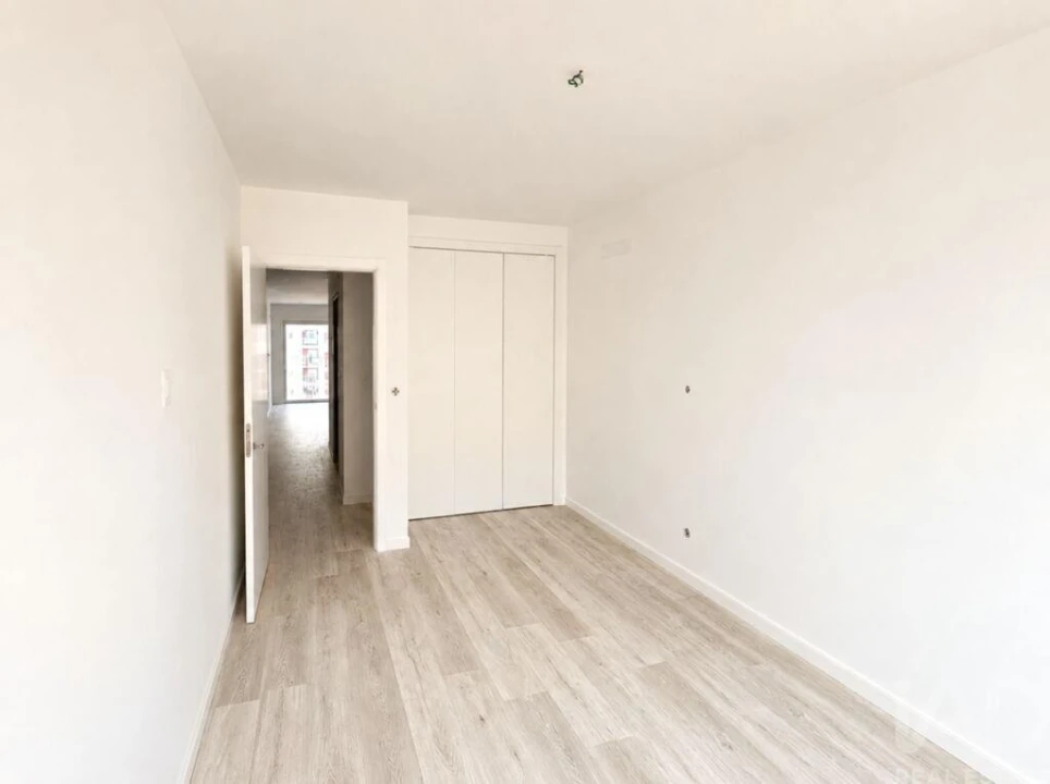 Apartamento T2 para Venda em Corroios Foto 9