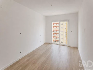 Apartamento T2 para Venda em Corroios